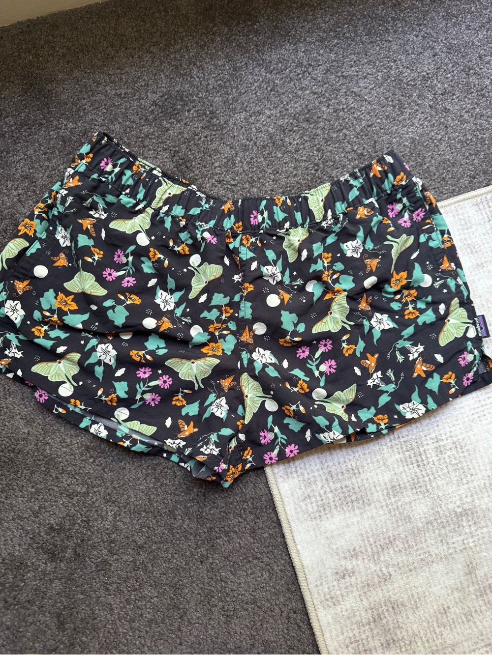 Patagonia Luna Moth Baggies Shorts Elastic Waist M